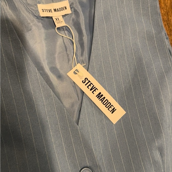 Steve Madden Cute Summery Vest - Picture 6 of 8